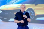 路特斯冯擎峰:现在车做得越来越像船,美其名曰“舒适性”,其实没注意到操控安全