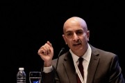 美联储官员Kashkari:关税推高通胀压力 降息门槛上升 美联储官员Kashkari:关税推高通胀压力 降息门槛上升