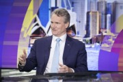 美银CEO:美国消费者仍在持续支出 行业已准备好迎接监管放松