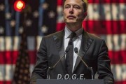 马斯克问网民:是否应该返聘因种族主义言论而辞职的员工 马斯克问网民:是否应该返聘因种族主义言论而辞职的员工