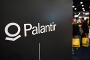 AI热潮推动,硅谷大数据龙头Palantir市值突破1000亿美元
