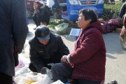 女人摆摊卖什么最挣钱 女人摆摊卖什么最挣钱