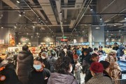 600多米超长排队人潮!记者实探,永辉超市“学习胖东来”四川第二家调改店