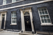 “若内塔尼亚胡入境英国是否会被捕”?英首相发言人回应